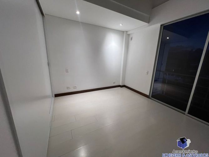 Casa de 3 alcobas en venta en Zona Centro, Envigado, 370 m² · foto 7 de 17