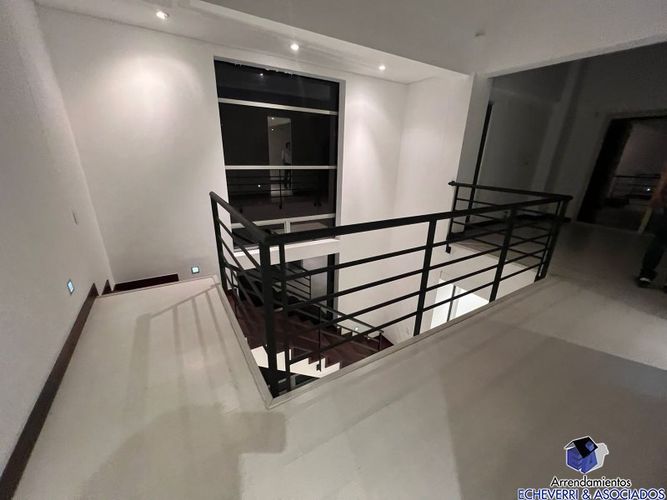 Casa de 3 alcobas en venta en Zona Centro, Envigado, 370 m² · foto 15 de 17