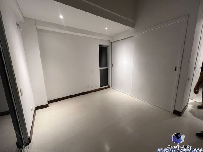 Casa de 3 alcobas en venta en Zona Centro, Envigado, 370 m² · foto 17 de 17
