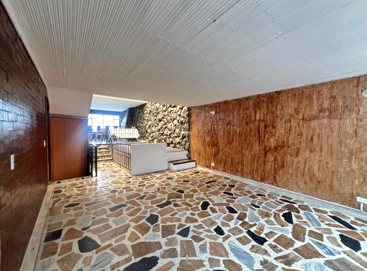 Casa en venta en Fontibon, Bogotá · foto 2 de 13