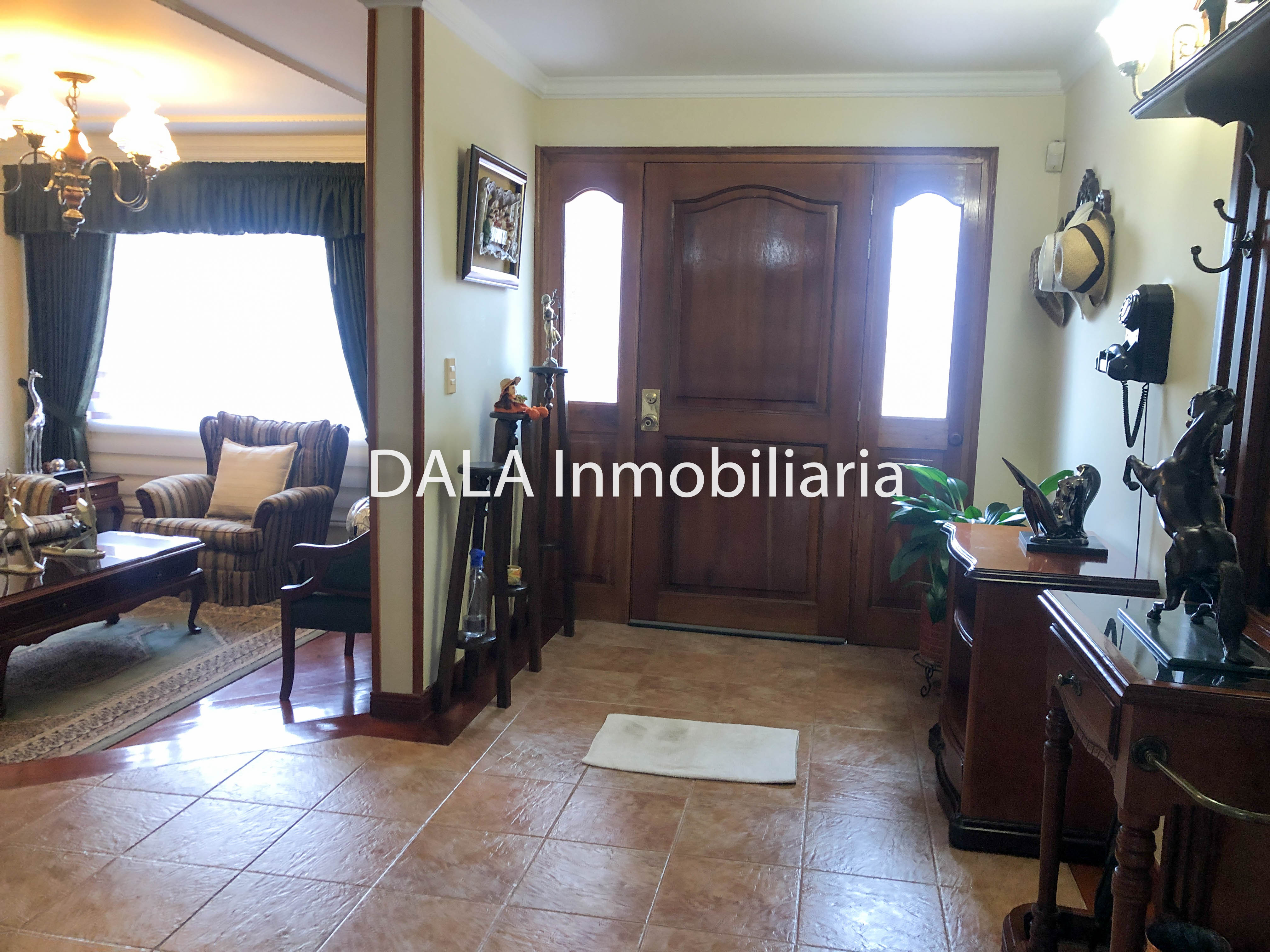 Casa en venta en El Campin, Chía · foto 2 de 24