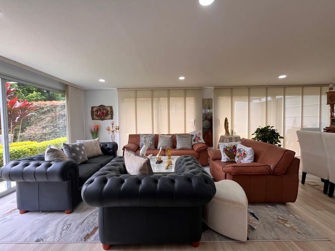 Casa de 3 alcobas en venta en Santa Elena, El Retiro, 230 m² · foto 2 de 17