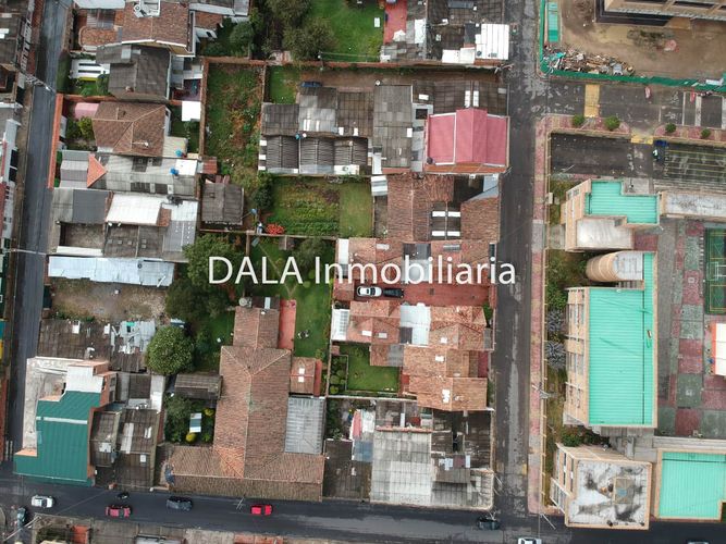 Lote en venta en Centro Historico, Chía, 1604 m² · foto 2 de 21