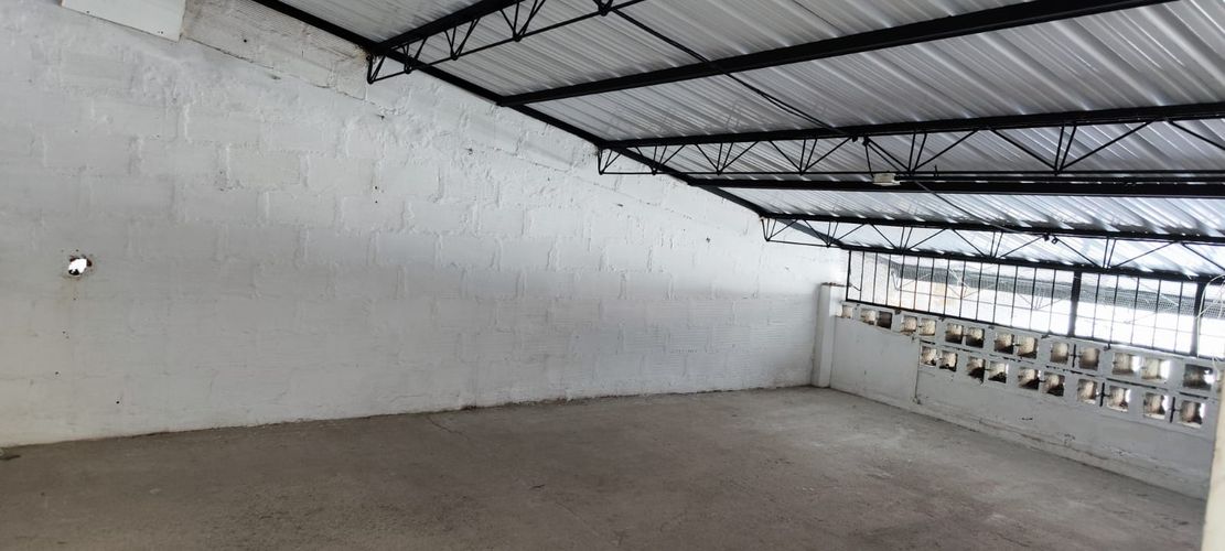 Bodega en arriendo en Noel, Medellín, 417 m² · foto 13 de 17
