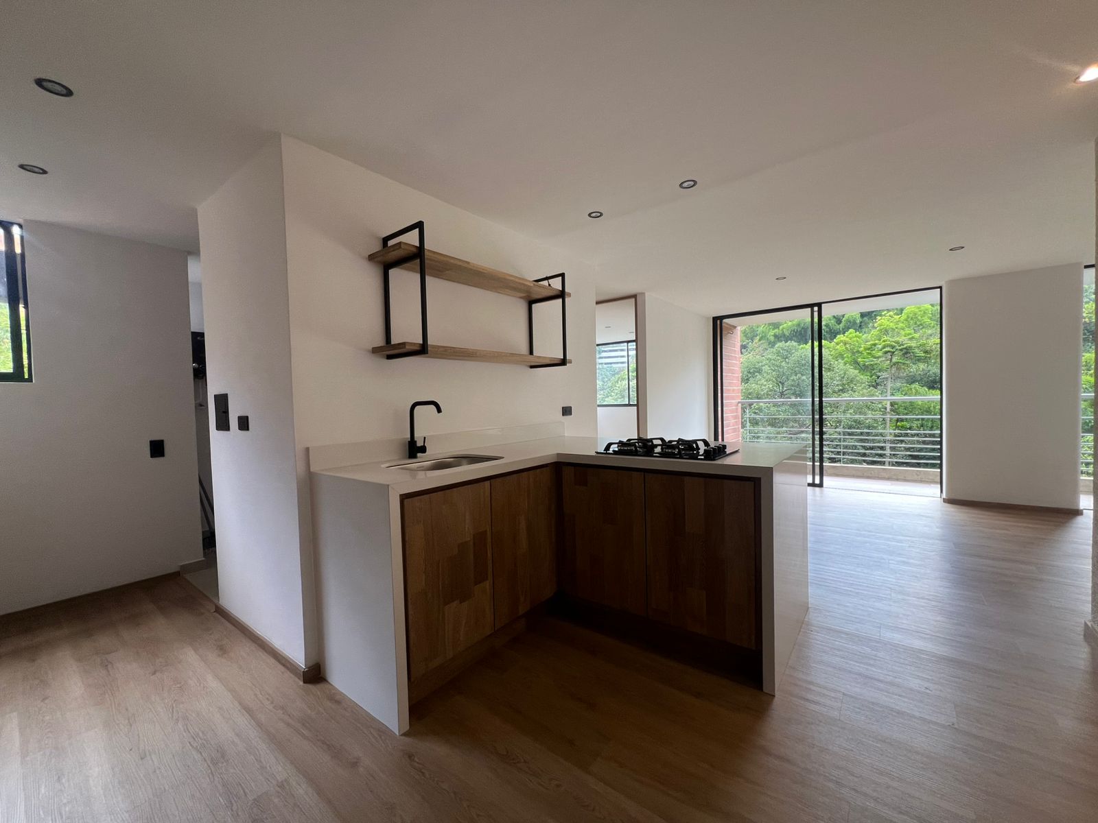 Apartamento en venta en Cumbres, Envigado · foto 2 de 15