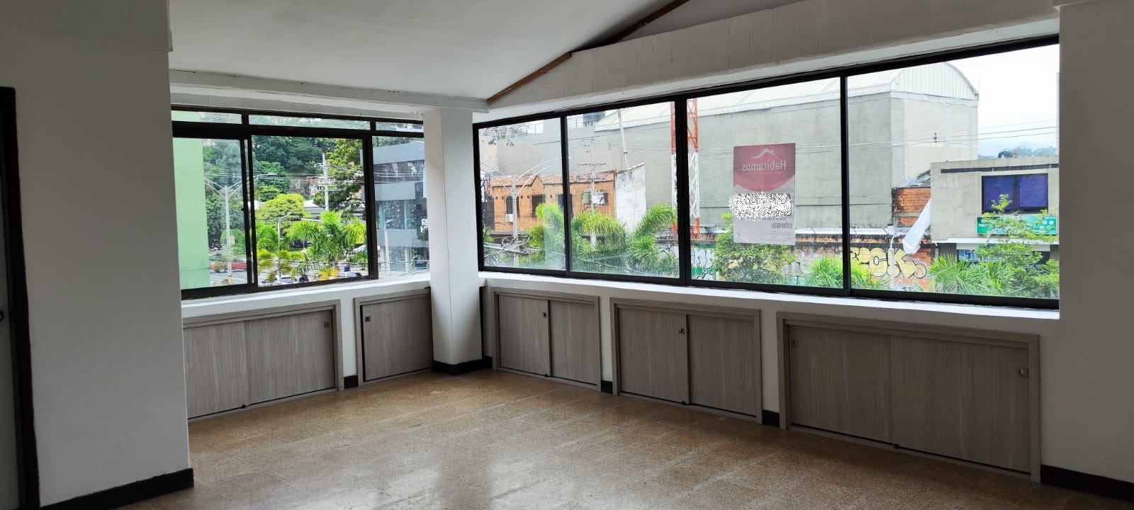 Warehouse for sale in Guayabal, Medellín