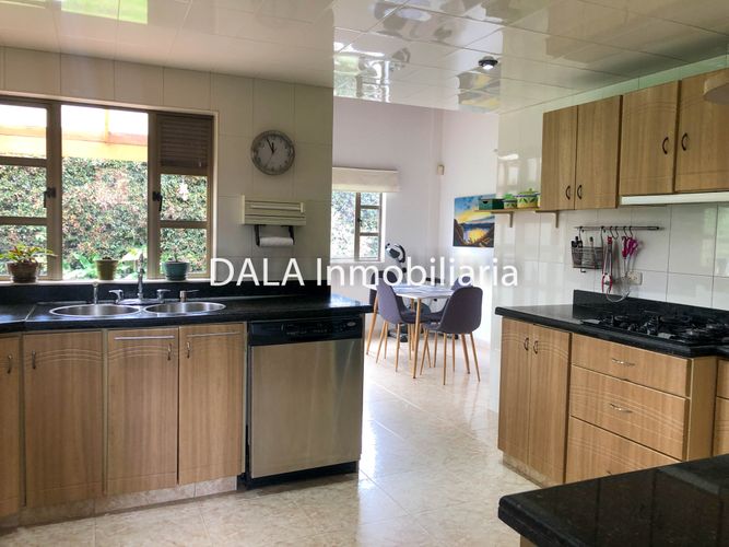 Casa de 5 alcobas en venta en Hacienda Samaria, Chía, 290 m² · foto 3 de 24