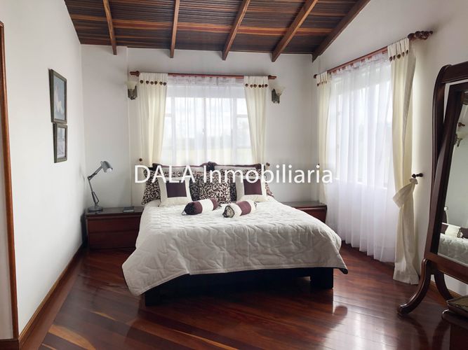 Casa de 5 alcobas en venta en Hacienda Samaria, Chía, 290 m² · foto 5 de 24