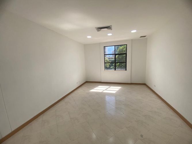 Oficina en venta en El Poblado, Medellín, 35 m² · foto 14 de 16