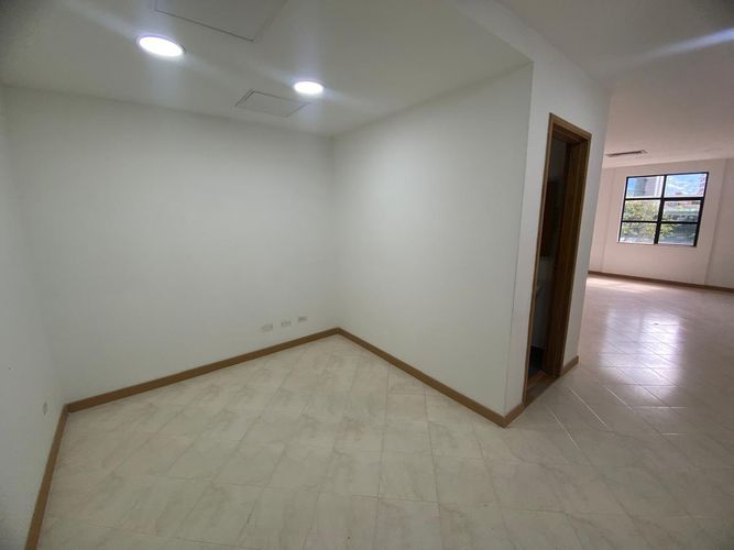 Oficina en venta en El Poblado, Medellín, 35 m² · foto 15 de 16