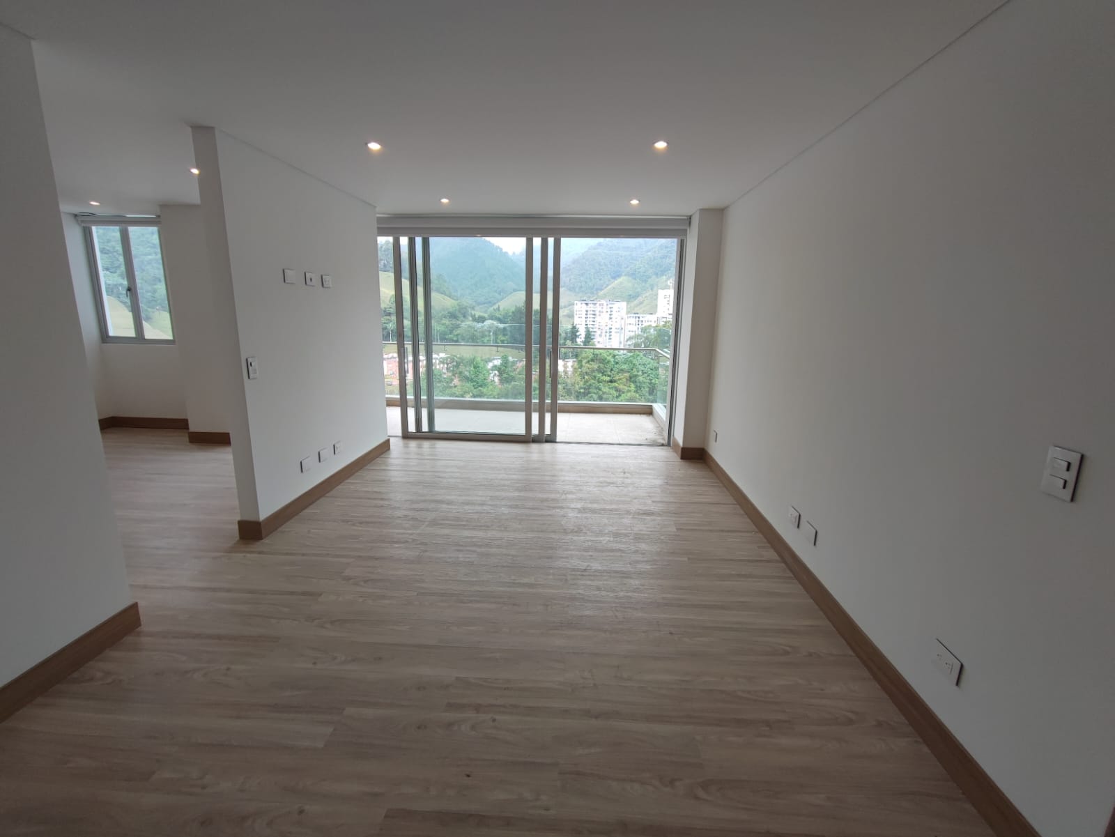 Apartaestudio en venta en El Trebol, Manizales · foto 2 de 17