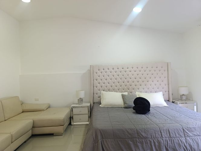 Casa de 4 alcobas en arriendo en El Poblado, Medellín, 330 m² · foto 14 de 20
