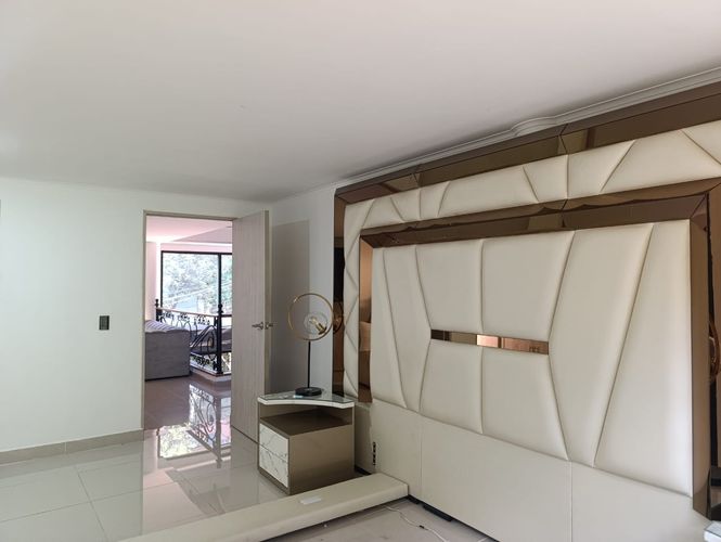 Casa de 4 alcobas en arriendo en El Poblado, Medellín, 330 m² · foto 11 de 20