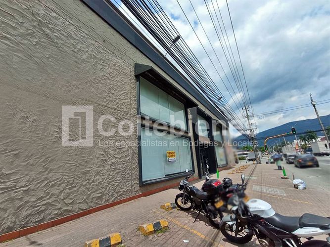 Oficina en arriendo en Camparola, Itagüí, 2629 m² · foto 20 de 20