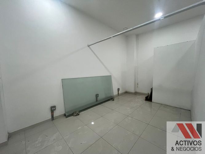 Local en arriendo en Ditaires, Itagüí, 70 m² · foto 7 de 8