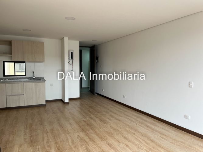 Apartamento de 1 alcoba en venta en Delicias, Soacha, 38 m² · foto 3 de 12