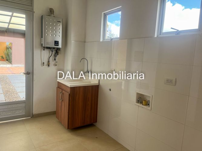 Casa en venta en Centro, Cajicá · foto 6 de 24