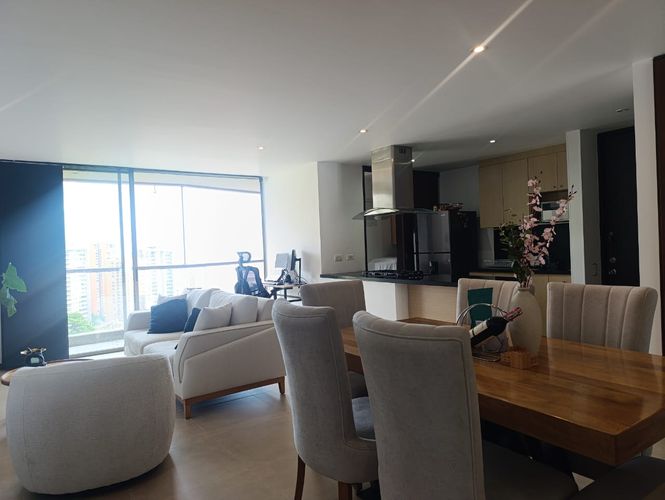Apartamento de 1 alcoba en arriendo en El Tesoro, Medellín, 105 m² · foto 2 de 20