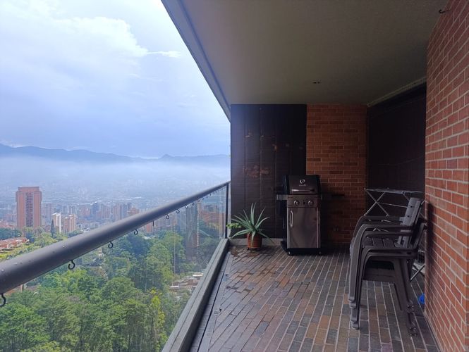 Apartamento de 1 alcoba en arriendo en El Tesoro, Medellín, 105 m² · foto 12 de 20