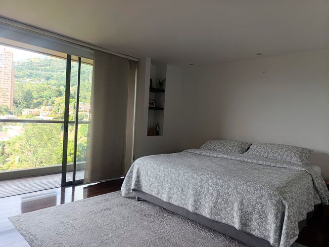 Apartamento de 1 alcoba en arriendo en El Tesoro, Medellín, 105 m² · foto 15 de 20