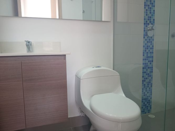 Apartamento de 2 alcobas en arriendo en El Poblado, Medellín, 88 m² · foto 16 de 17