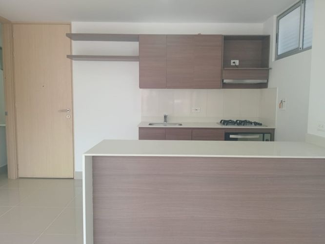 Apartamento de 2 alcobas en arriendo en El Poblado, Medellín, 88 m² · foto 6 de 17