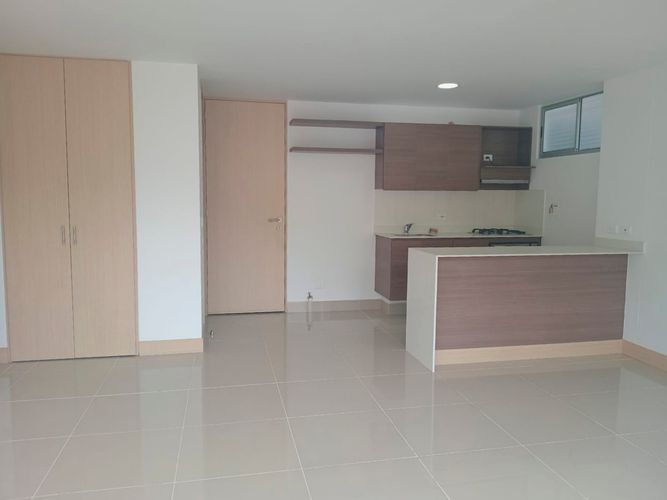 Apartamento de 2 alcobas en arriendo en El Poblado, Medellín, 88 m² · foto 4 de 17