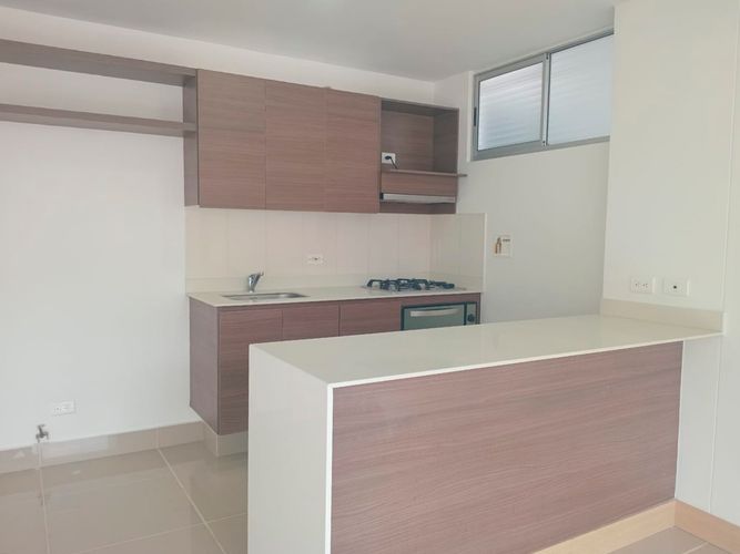Apartamento de 2 alcobas en arriendo en El Poblado, Medellín, 88 m² · foto 3 de 17