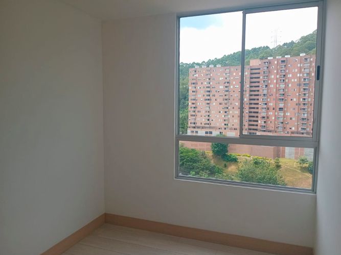 Apartamento de 2 alcobas en arriendo en El Poblado, Medellín, 88 m² · foto 14 de 17