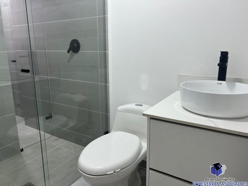Apartamento en arriendo en Zuñiga, Envigado · foto 5 de 16
