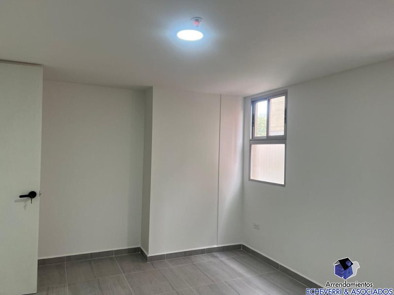 Apartamento en arriendo en Zuñiga, Envigado · foto 14 de 16