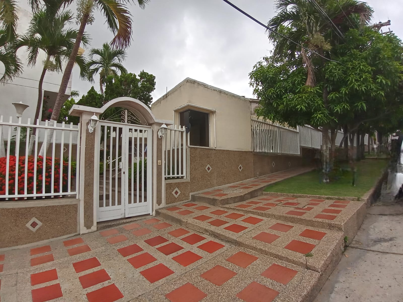 Casa en venta en Los Alpes, Barranquilla · foto 3 de 24