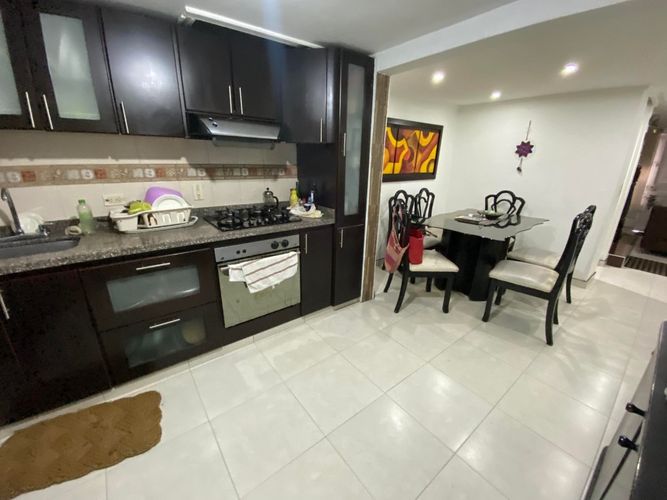Casa de 5 alcobas en venta en Santa Catalina, Bogotá, 120 m² · foto 3 de 24