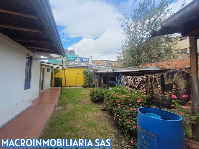 Casa de 6 alcobas en venta en Centro, Funza, 500 m² · foto 2 de 4