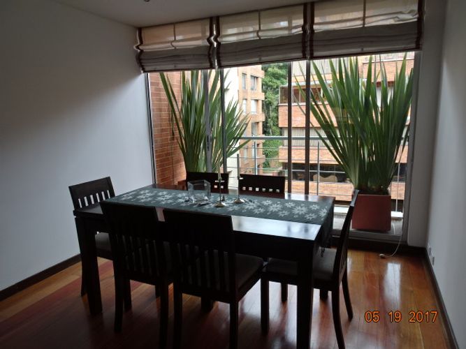 Apartamento de 2 alcobas en venta en Los Rosales, Bogotá, 173 m² · foto 4 de 20