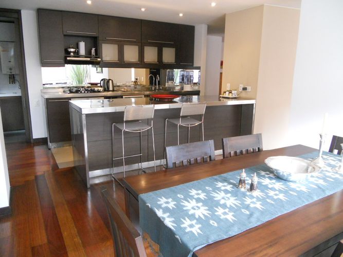 Apartamento de 2 alcobas en venta en Los Rosales, Bogotá, 173 m² · foto 8 de 20