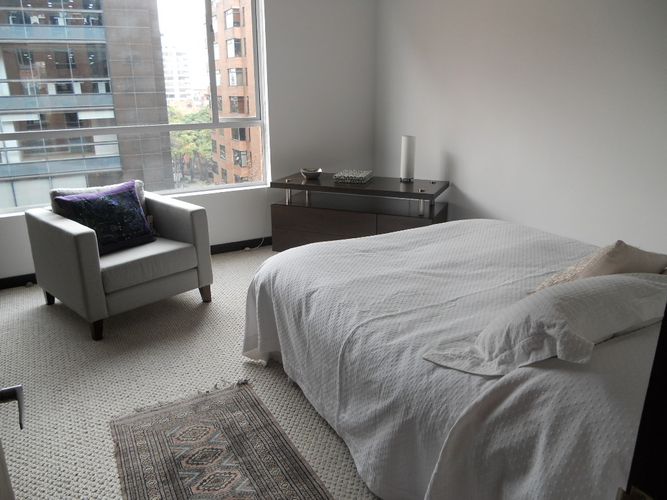 Apartamento de 2 alcobas en venta en Los Rosales, Bogotá, 173 m² · foto 10 de 20