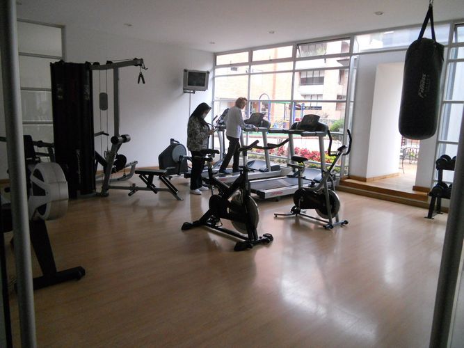 Apartamento de 2 alcobas en venta en Los Rosales, Bogotá, 173 m² · foto 19 de 20