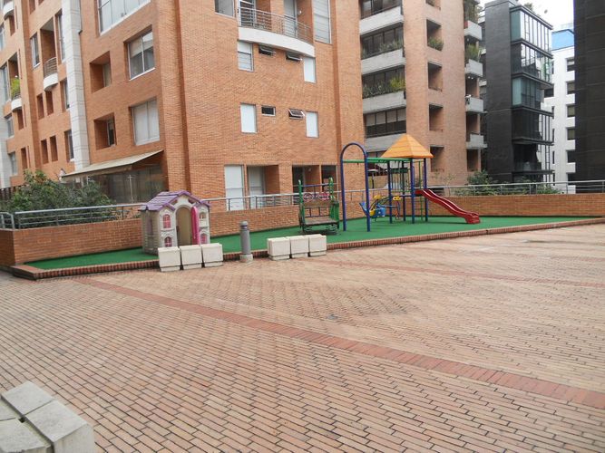 Apartamento de 2 alcobas en venta en Los Rosales, Bogotá, 173 m² · foto 20 de 20