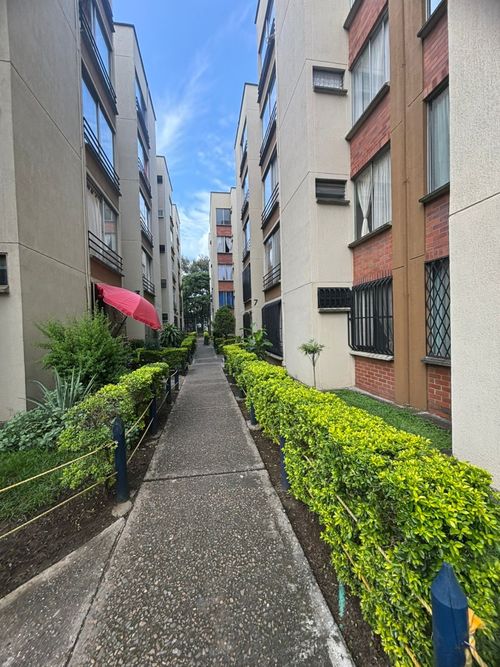 Apartamento de 3 alcobas en venta en Villa Del Sol, Cali, 51 m² · foto 2 de 13