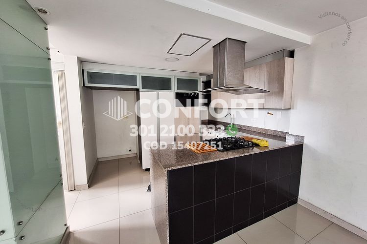 Apartamento de 3 alcobas en arriendo en Loma Del Indio, Medellín, 168 m² · foto 6 de 24