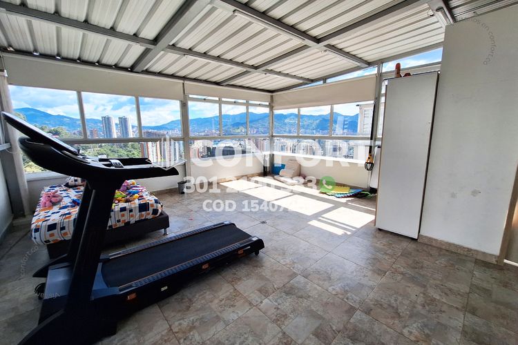 Apartamento de 3 alcobas en arriendo en Loma Del Indio, Medellín, 168 m² · foto 23 de 24