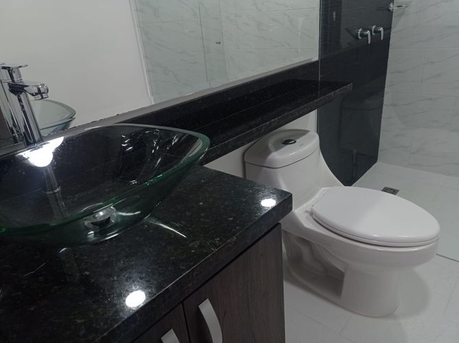 Apartamento de 2 alcobas en arriendo en Los Naranjos, Medellín, 65 m² · foto 17 de 19