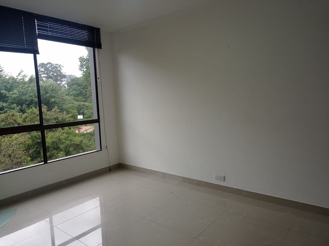 Apartamento de 2 alcobas en arriendo en Los Naranjos, Medellín, 65 m² · foto 11 de 19