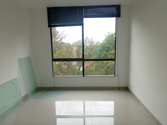 Apartamento de 2 alcobas en arriendo en Los Naranjos, Medellín, 65 m² · foto 13 de 19