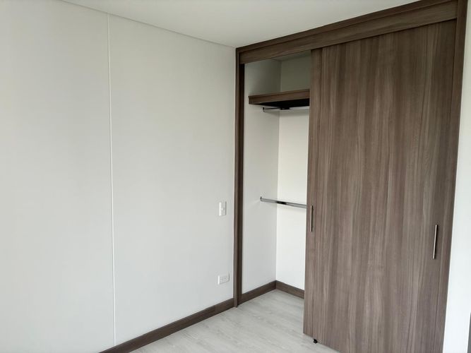Apartamento de 3 alcobas en venta en Aves Maria, Sabaneta, 91 m² · foto 2 de 24