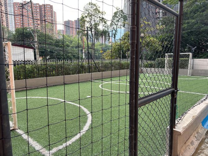Apartamento de 3 alcobas en venta en Aves Maria, Sabaneta, 91 m² · foto 13 de 24