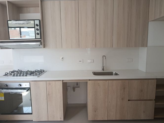 Apartamento de 3 alcobas en venta en Belen Alameda, Medellín, 135 m² · foto 4 de 23