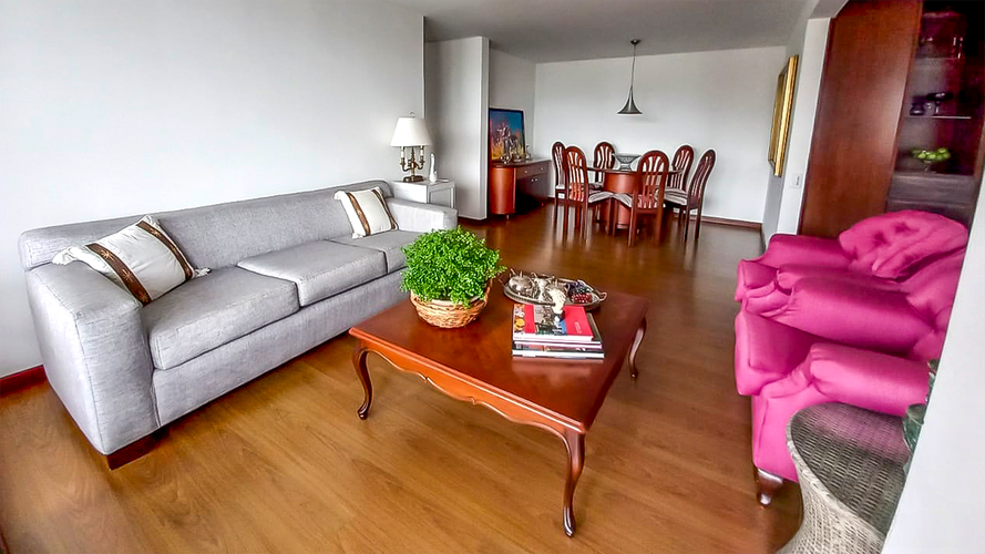 Apartamento de 2 alcobas en arriendo en Los Balsos, Medellín, 104 m² · foto 2 de 13