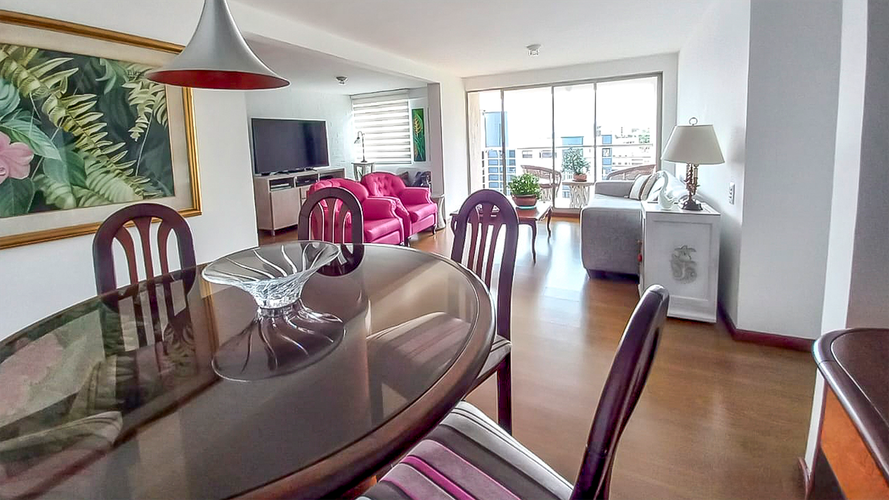 Apartamento de 2 alcobas en arriendo en Los Balsos, Medellín, 104 m² · foto 4 de 13